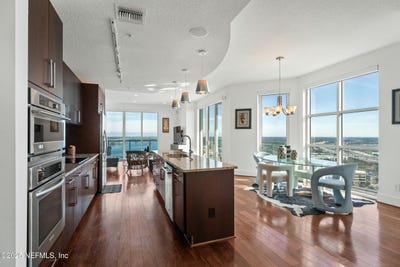 /international/us/1431-riverplace-boulevard-unit-2310-jacksonville-fl-110096947459/