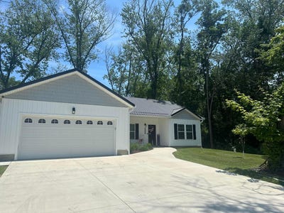 /international/us/13334-pine-road-ne-thornville-oh-110100251431/