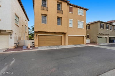 /international/us/3671-e-leslie-drive-gilbert-az-110105315427/