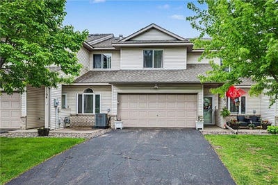 /international/us/1106-crystal-place-w-chaska-mn-110108381760/