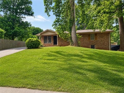 /international/us/2401-dawn-court-decatur-ga-110108496985/