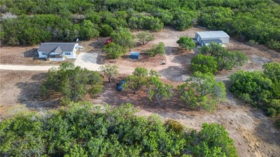 /international/us/5781-county-road-308-orange-grove-tx-110120088389/