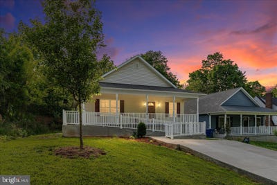 /international/us/950-virginia-avenue-front-royal-va-110108098604/
