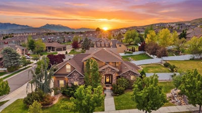 /international/us/14561-s-sun-bloom-ln-herriman-ut-110108444278/