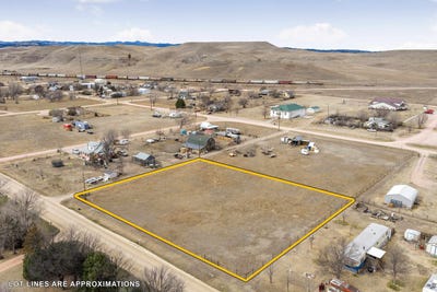 /international/us/770-3rd-street-fairburn-sd-110107082422/