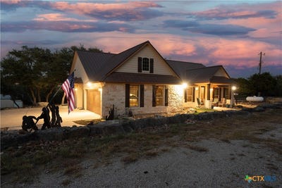 /international/us/824-shelly-drive-canyon-lake-tx-110110267267/