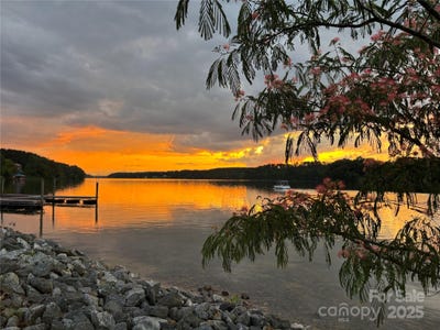 /international/us/2651-e-paradise-harbor-drive-connelly-springs-nc-110100881980/?lang=zh-tw