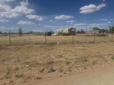 /international/us/14-san-rafael-place-los-lunas-nm-110108296922/