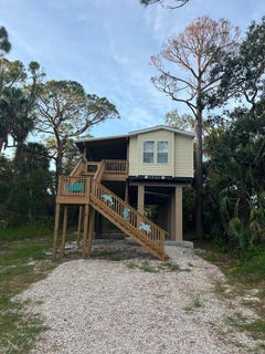 /international/us/1241-hawthorne-ave-cedar-key-fl-110098617789/