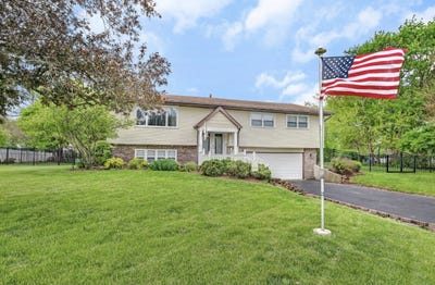 /international/us/17249-w-rob-avenue-elwood-il-110107549276/