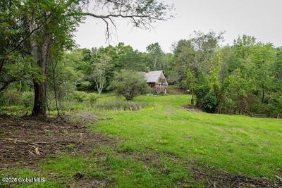 /international/us/5203-state-route-7-hoosick-falls-ny-110099893172/