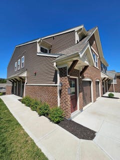 /international/us/7618-woodhaven-court-alexandria-ky-110100798668/