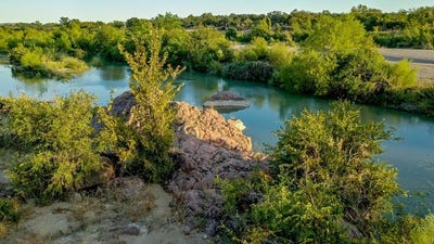 /international/us/0003-walden-way-lot-3-llano-tx-110098660259/
