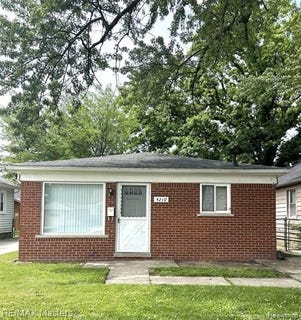 /international/us/4210-hazel-avenue-lincoln-park-mi-110108398194/