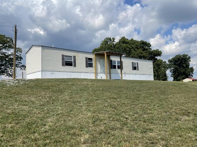/international/us/8680-highway-196-nancy-ky-110094723499/