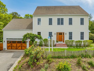 /international/us/73-westmoreland-drive-falmouth-ma-110108399239/