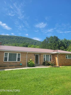 /international/us/132-ridgecrest-rd-harriman-tn-110109592943/