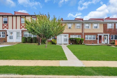 /international/us/87-briar-mills-drive-brick-nj-110110390508/