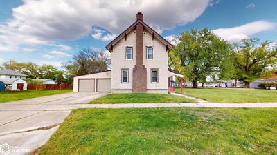 /international/us/1523-n-monroe-avenue-mason-city-ia-110107981567/