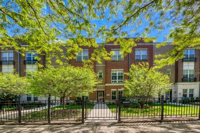 /international/us/1219-w-grenshaw-street-chicago-il-110107824416/