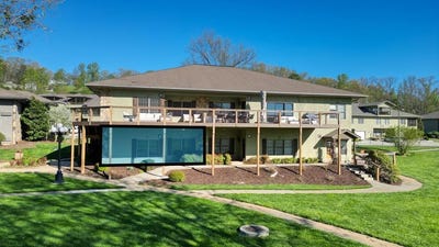 /international/us/1688-lakeview-drive-young-harris-ga-110109061513/