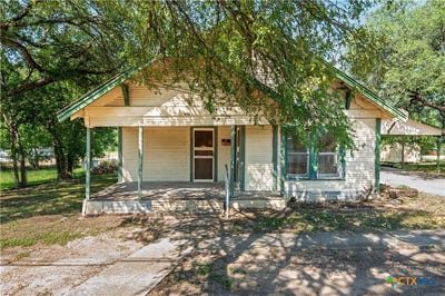 /international/us/908-campbell-street-lampasas-tx-110101476438/
