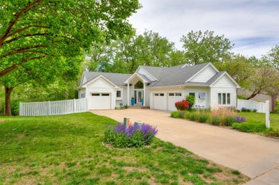 /international/us/14943-holcomb-avenue-clive-ia-110107551849/