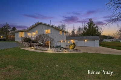 /international/us/3830-meadowbrook-lane-hart-mi-110107038325/
