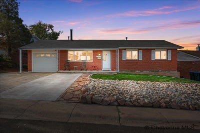 /international/us/4409-e-17th-st-cheyenne-wy-110120417150/