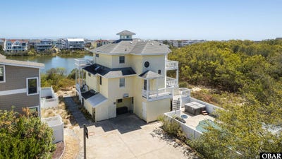 /international/us/752-lakeshore-court-lot-37-corolla-nc-110107287395/
