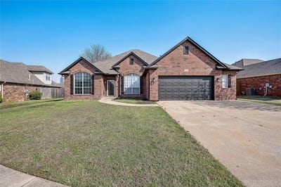 /international/us/4308-w-broadway-avenue-broken-arrow-ok-110108442716/
