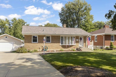 /international/us/207-s-wilmette-avenue-westmont-il-110110146717/