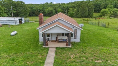 /international/us/33-alder-springs-road-iberia-mo-110108423989/