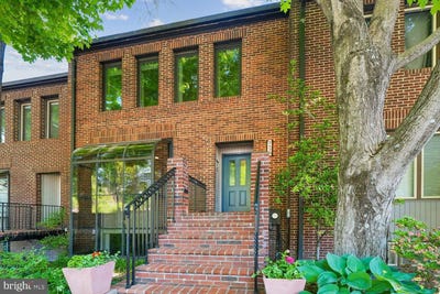 /international/us/7529-bradley-boulevard-bethesda-md-110108058545/