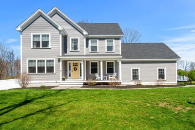/international/us/4-overlook-drive-epping-nh-110107637092/