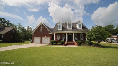 /international/us/355-cape-fear-drive-whiteville-nc-110100900396/