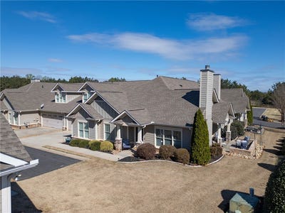 /international/us/212-meridian-way-seneca-sc-110107732696/