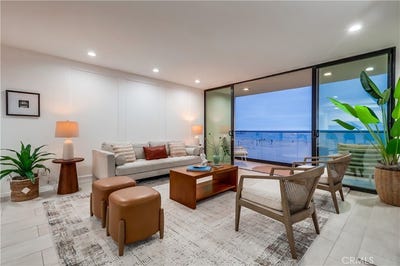 /international/us/1510-the-strand-hermosa-beach-ca-110098515990/