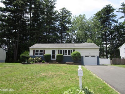 /international/us/29-garling-drive-latham-ny-110108550540/