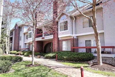 /international/us/7420-edinborough-way-edina-mn-110107546333/