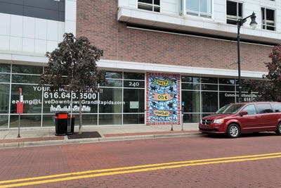 /international/us/240-ionia-avenue-sw-grand-rapids-mi-110090955534/