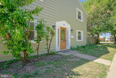 /international/us/10-radcliff-place-willingboro-nj-110108987871/