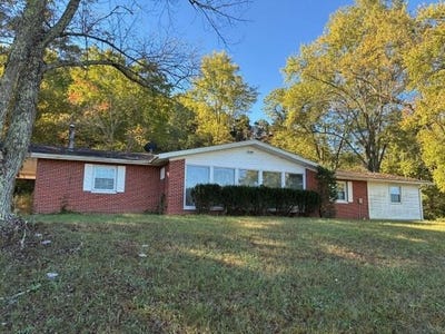 /international/us/213-pendleton-branch-road-olympia-ky-110120461309/