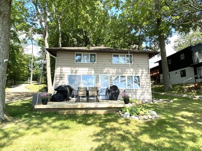 /international/us/4537-cordes-road-delton-mi-110109157518/