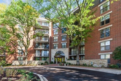 /international/us/509-aurora-avenue-naperville-il-110107821302/