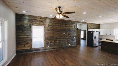 /international/us/130-grand-avenue-eldon-mo-110107894587/