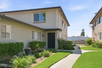 /international/us/2057-calle-la-sombra-simi-valley-ca-110107316798/