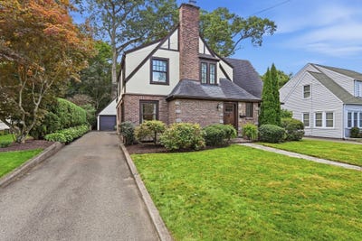 /international/us/131-wenonah-rd-longmeadow-ma-110120056205/