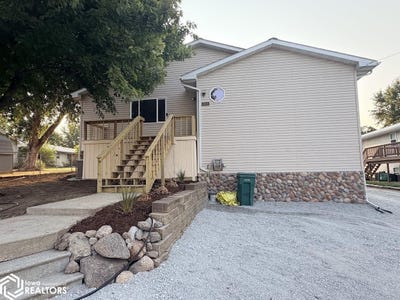 /international/us/305-s-12th-street-unit-a-fairfield-ia-110109596755/