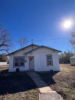 /international/us/316-e-7th-street-coleman-tx-110104270494/